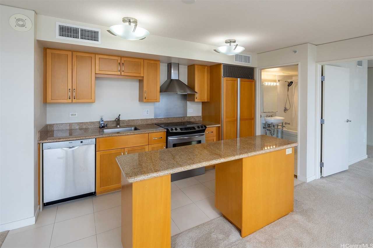 1296 Kapiolani Blvd #2801 - Photo 5 of 17