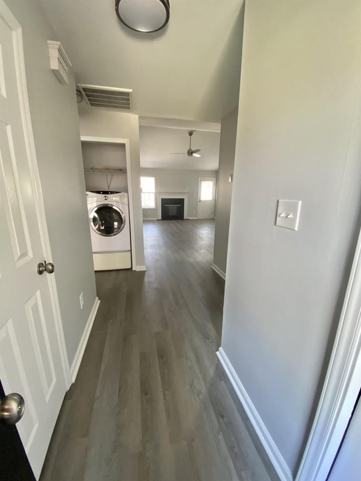 2604 Boone Court - Photo 3 of 13