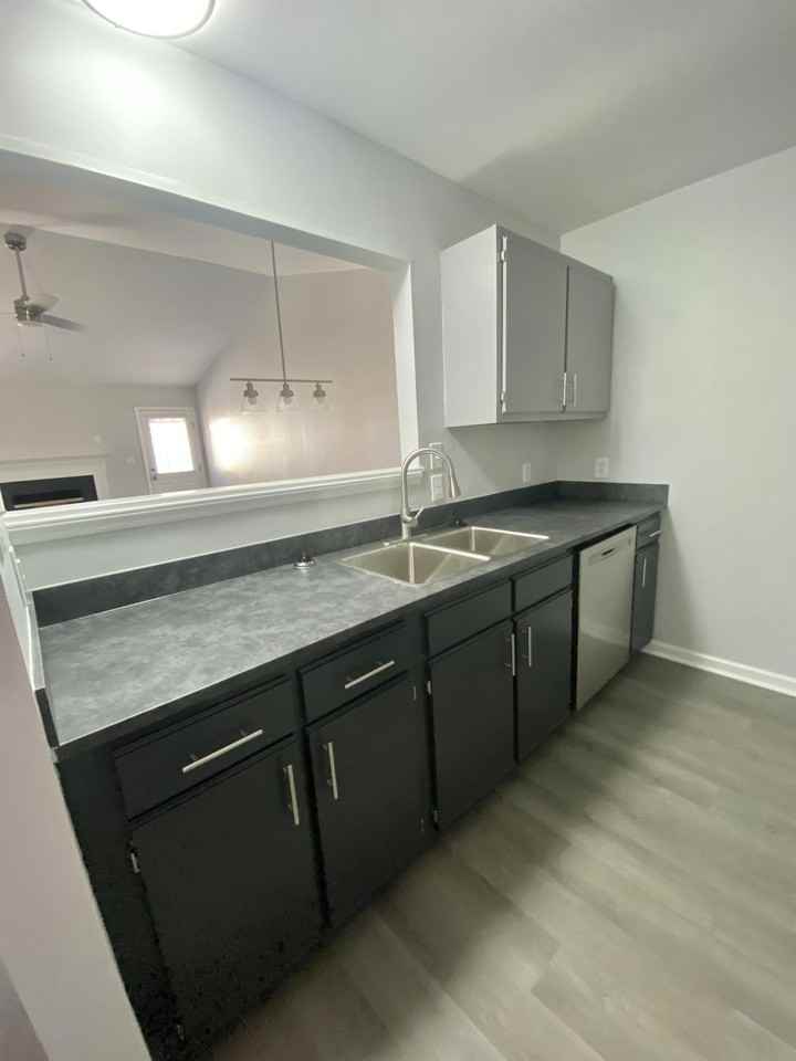 2604 Boone Court - Photo 5 of 13