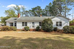 1004 N Poplar St - Photo 1 of 1