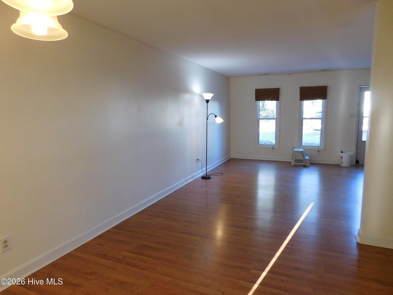 1104 Karen Dr Apt B2 - Photo 5 of 21