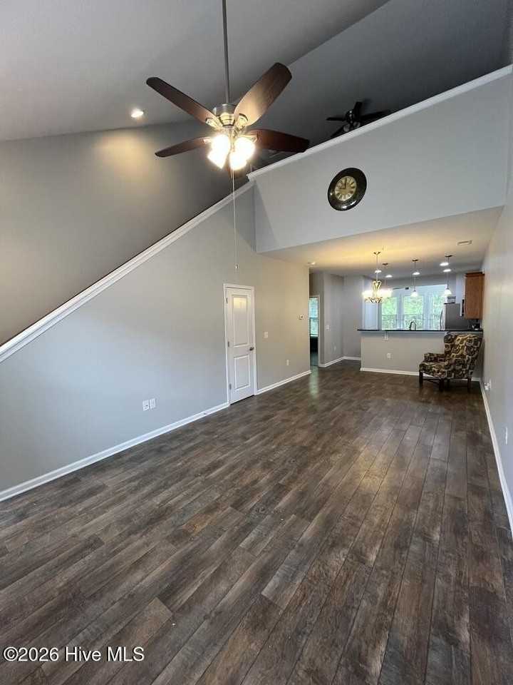 310 Bulkhead Bnd - Photo 2 of 21