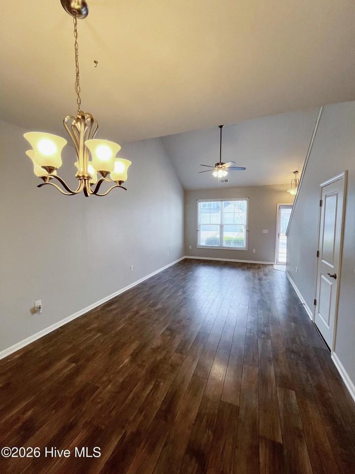 310 Bulkhead Bnd - Photo 3 of 21