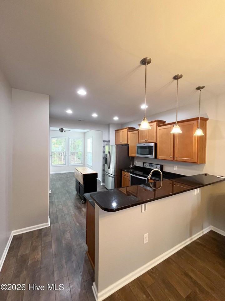 310 Bulkhead Bnd - Photo 4 of 21