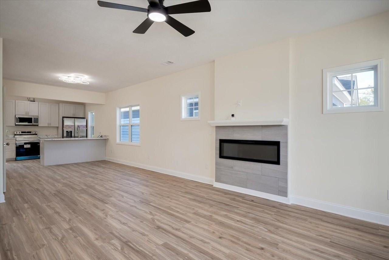 26 Sherman St - Photo 3 of 14