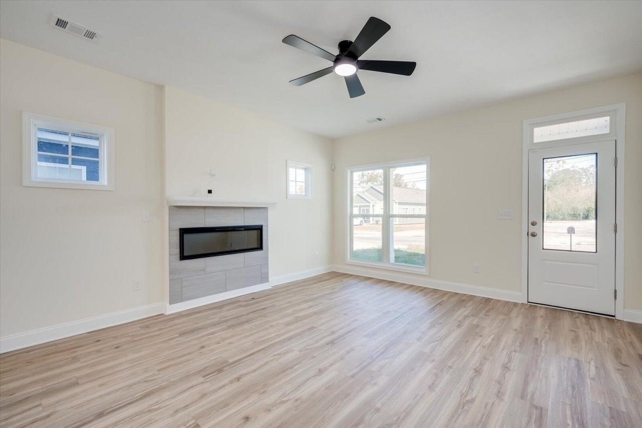 26 Sherman St - Photo 7 of 14