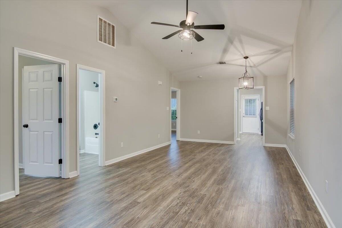 684 Brook Trl - Photo 2 of 16