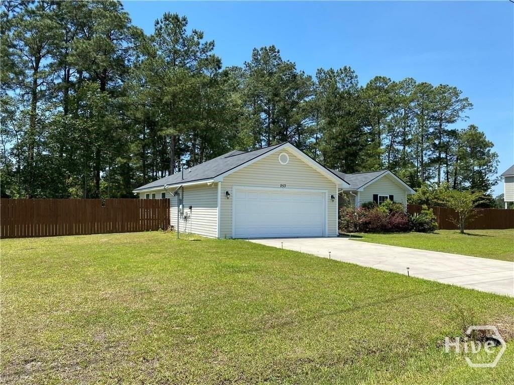 253 Hendrix St Ne - Photo 3 of 23