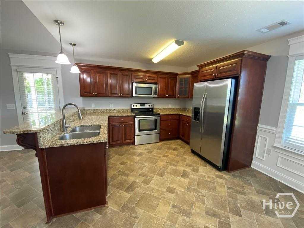 253 Hendrix St Ne - Photo 7 of 23