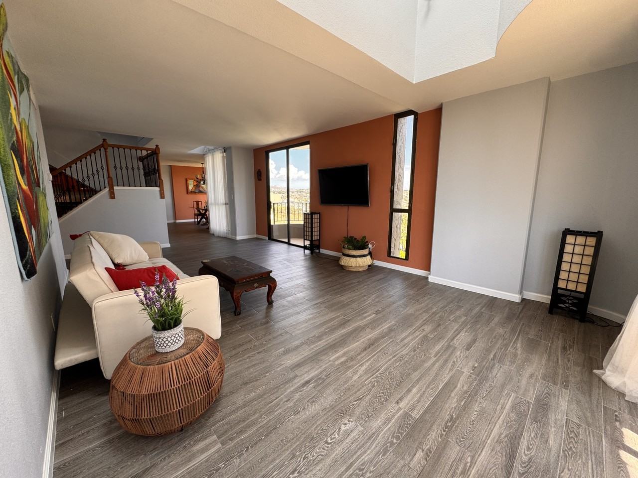 311 Ohua Ave #PH4 - Photo 5 of 46