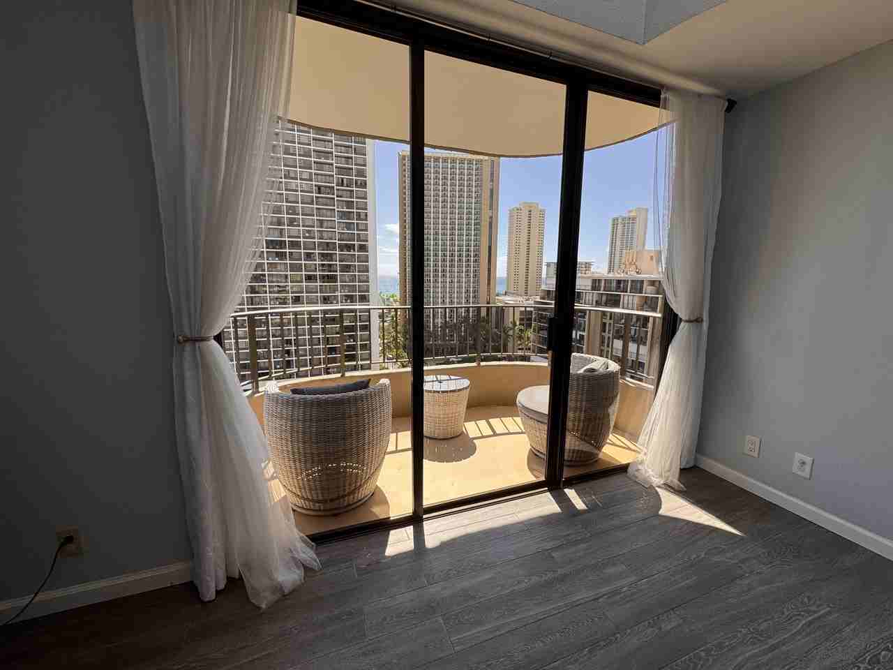 311 Ohua Ave #PH4 - Photo 6 of 46