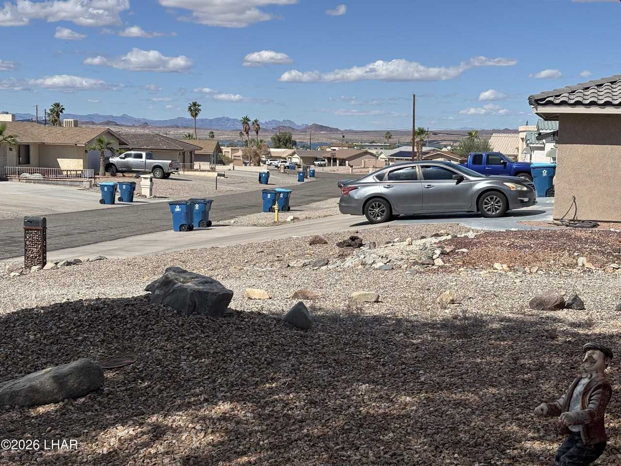 1829 Beavertail Dr - Photo 4 of 37