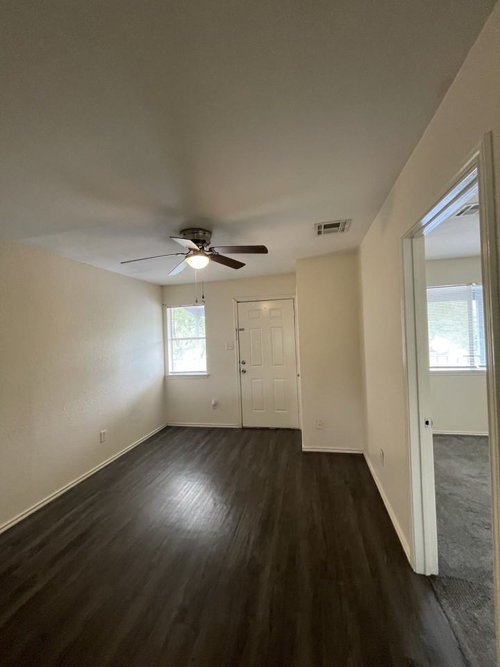 500 Burton Ave - Photo 2 of 18