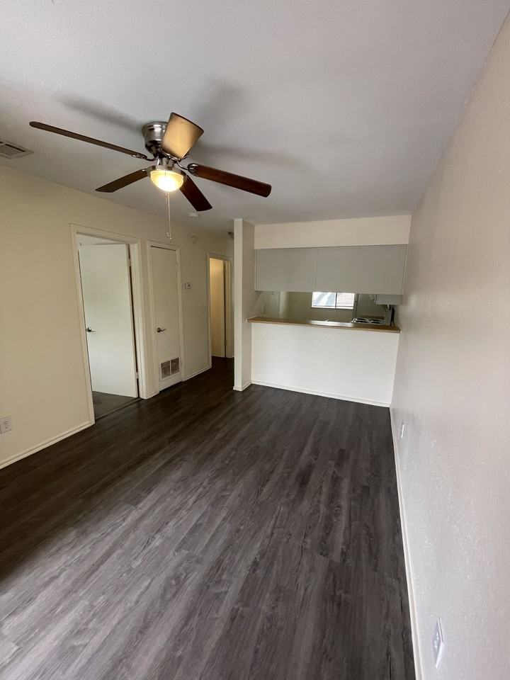 500 Burton Ave - Photo 5 of 18