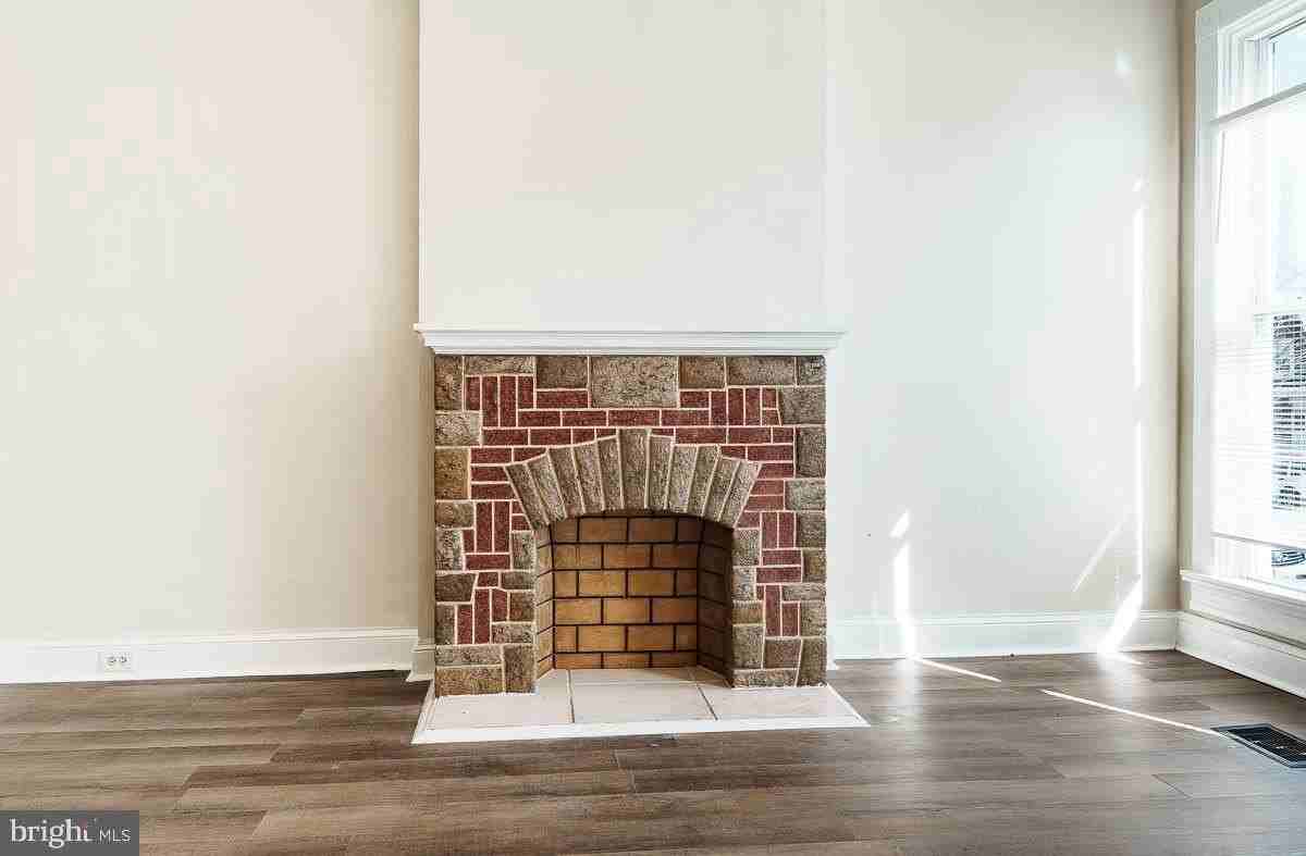 2646 Edmondson Ave - Photo 4 of 24