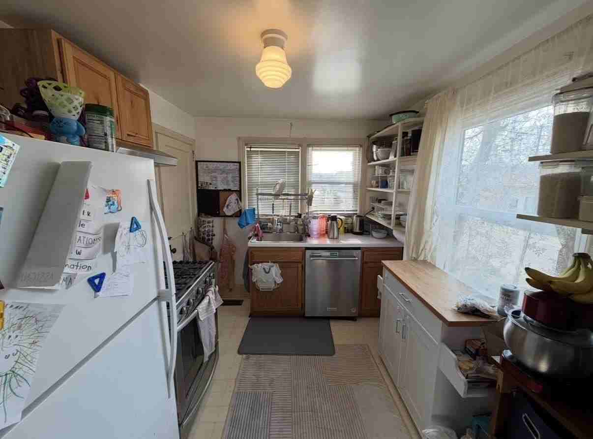 104 Mcdonald St - Photo 7 of 20