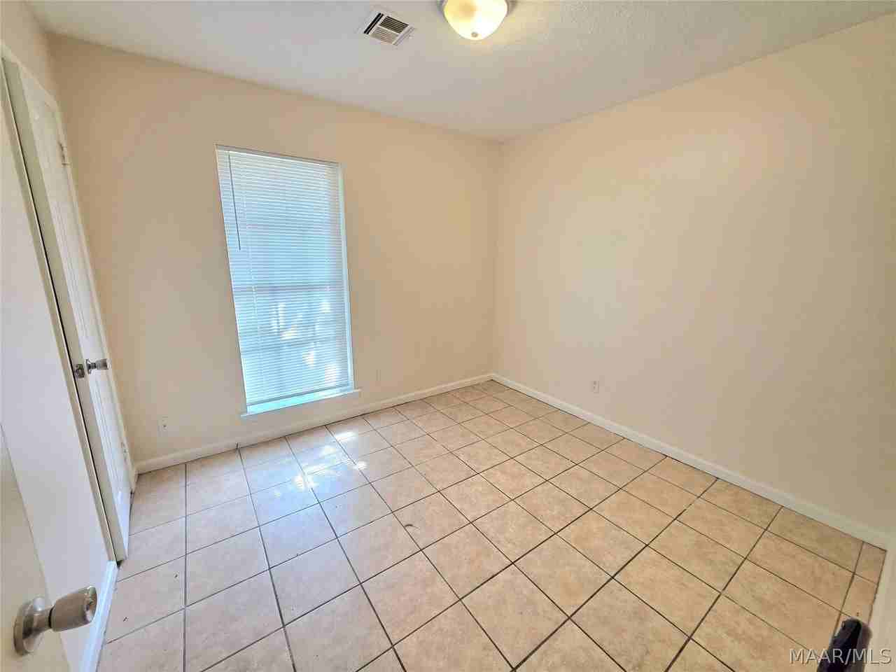 408 Briarbrook Dr - Photo 7 of 13