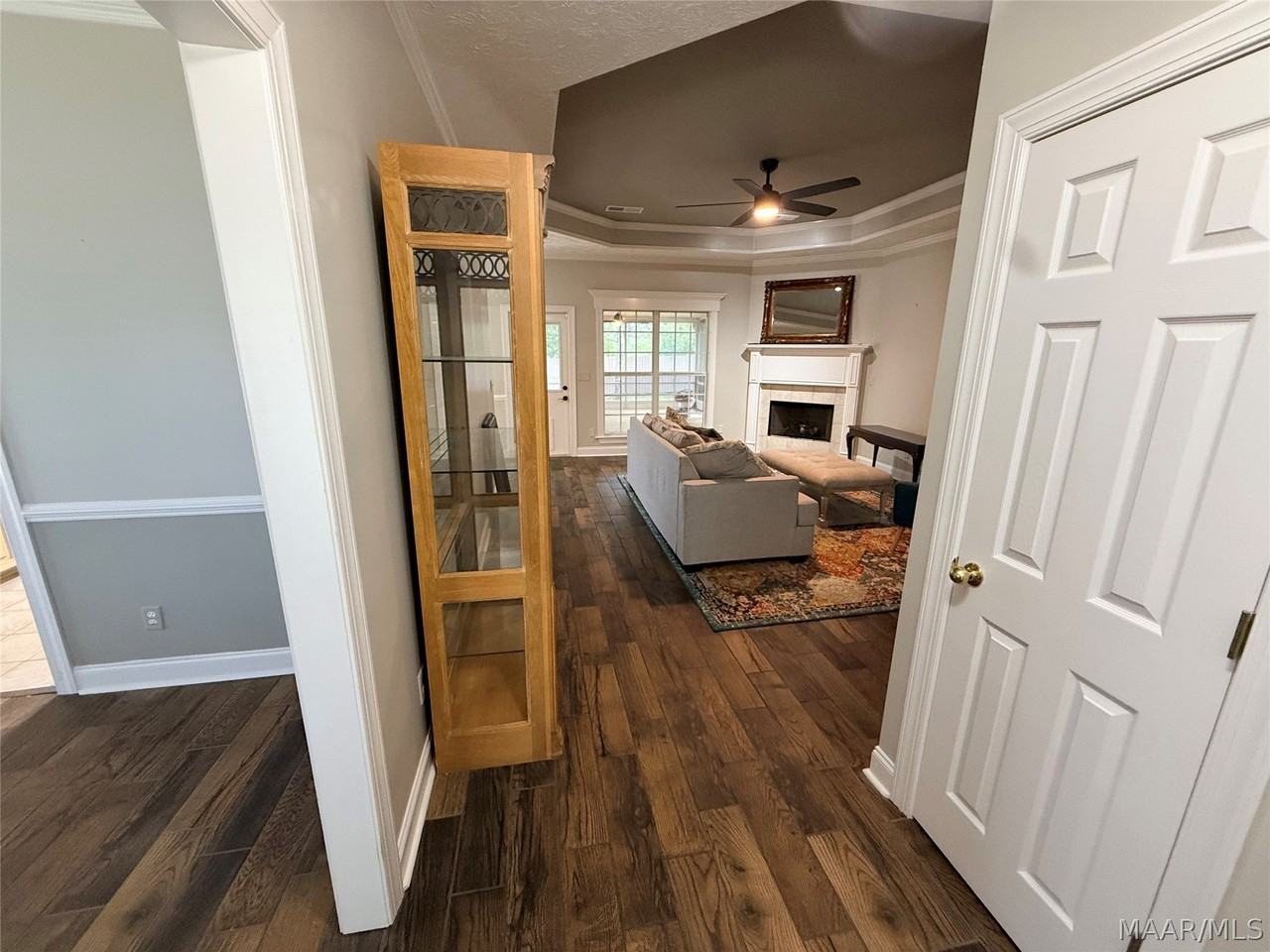 601 Prairieview Dr - Photo 6 of 36