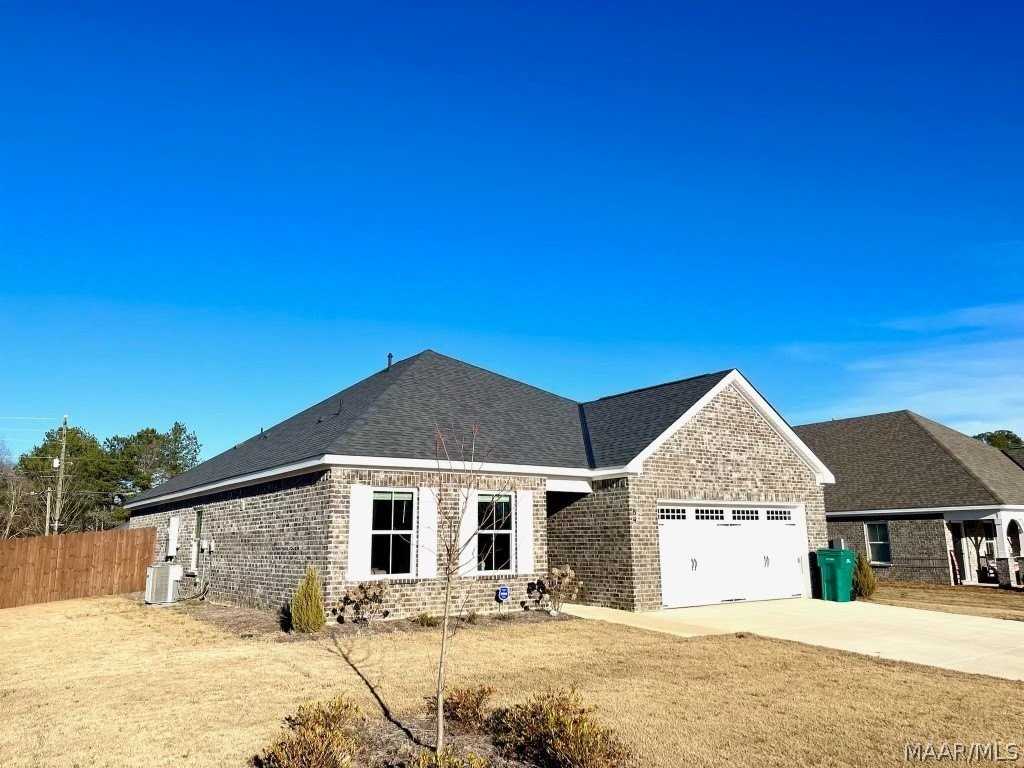 84 Kohn Dr - Photo 2 of 35