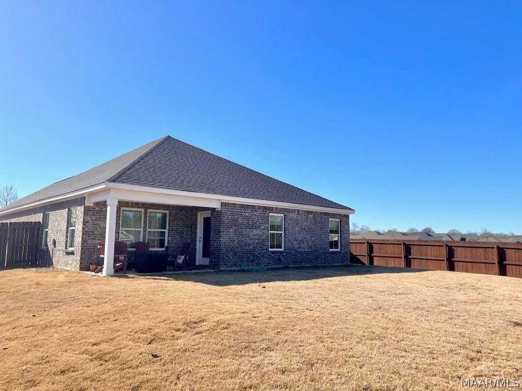 84 Kohn Dr - Photo 3 of 35