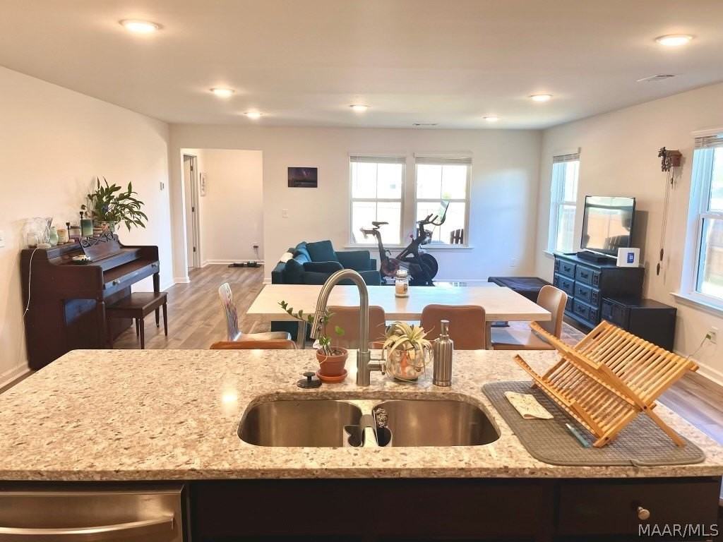 84 Kohn Dr - Photo 7 of 35