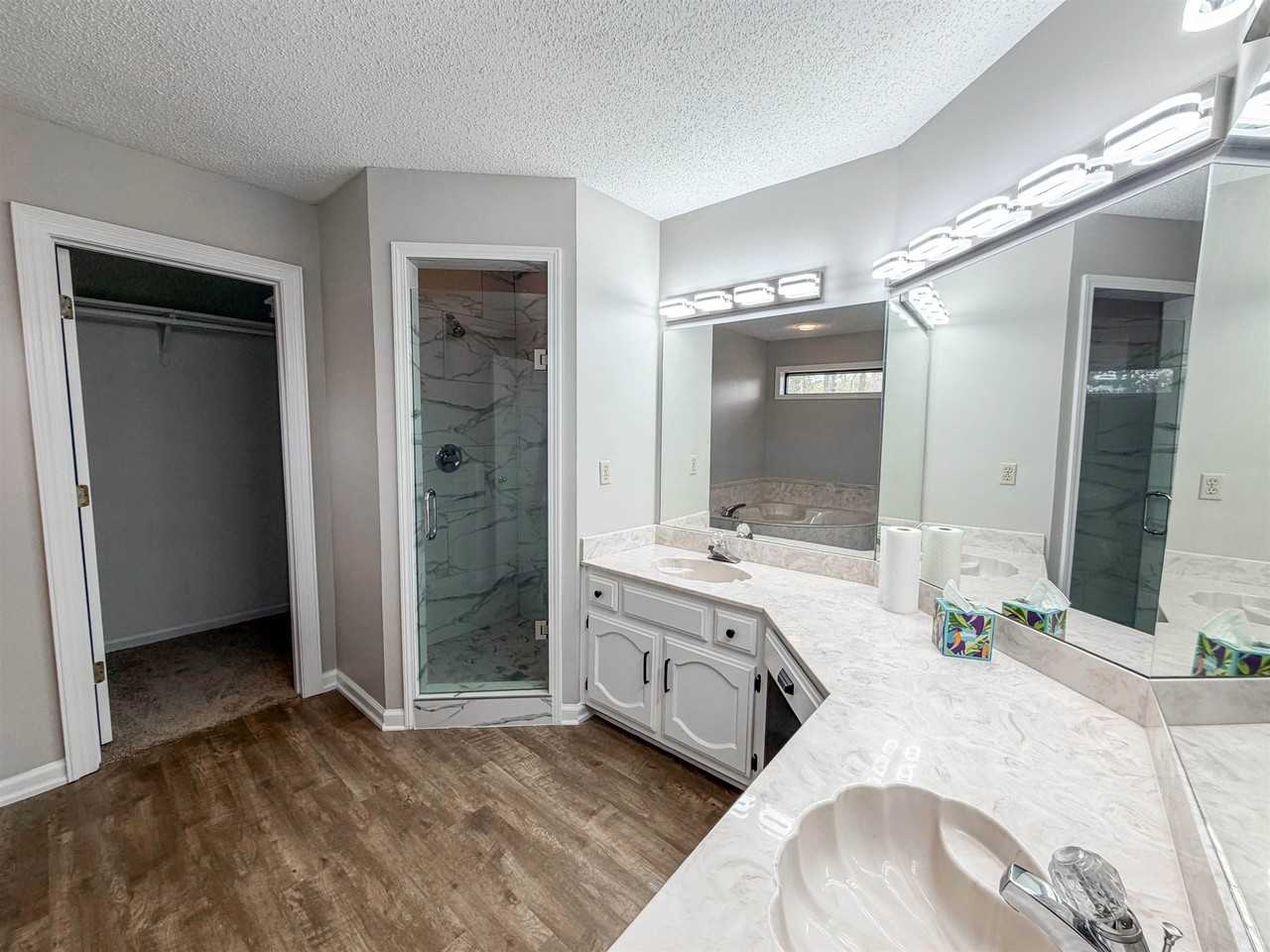 3915 Oak Rd - Photo 6 of 13