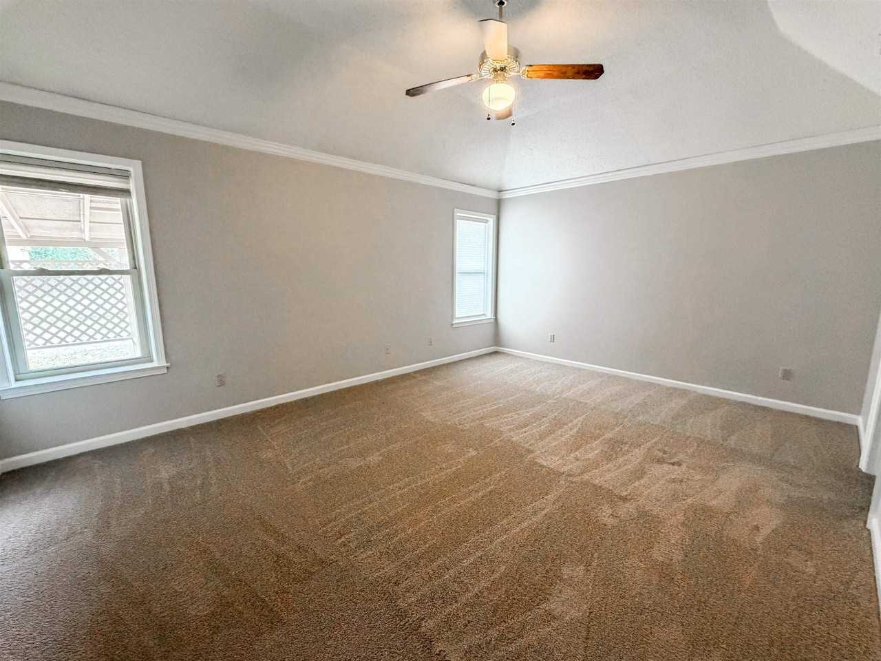 3915 Oak Rd - Photo 7 of 13