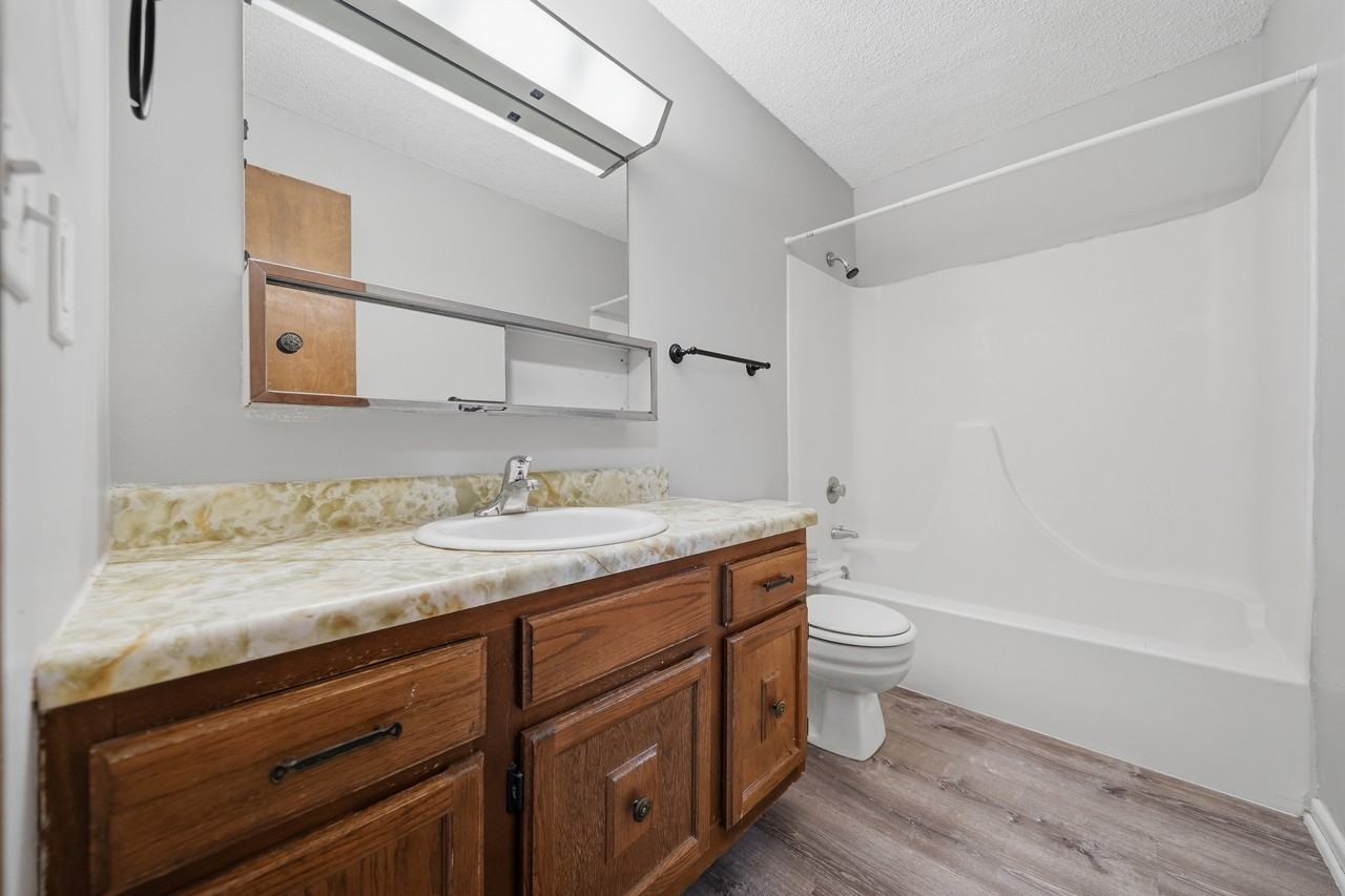 5420 Ervin Street - Photo 6 of 9