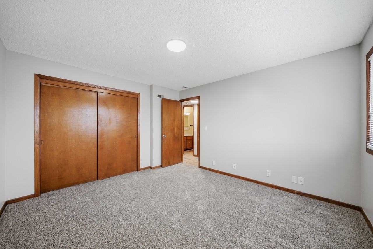 5420 Ervin Street - Photo 7 of 9