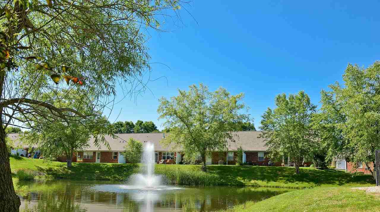 Grand Oaks Apartments - Photo 5 of 24