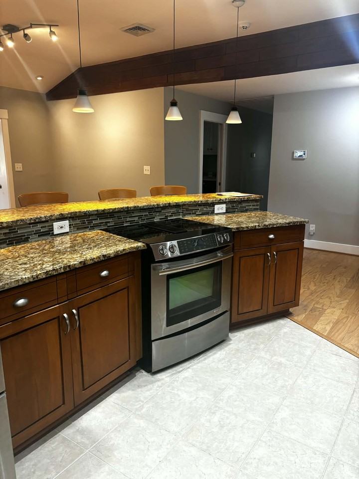 339 Thole St #1 - Photo 5 of 44