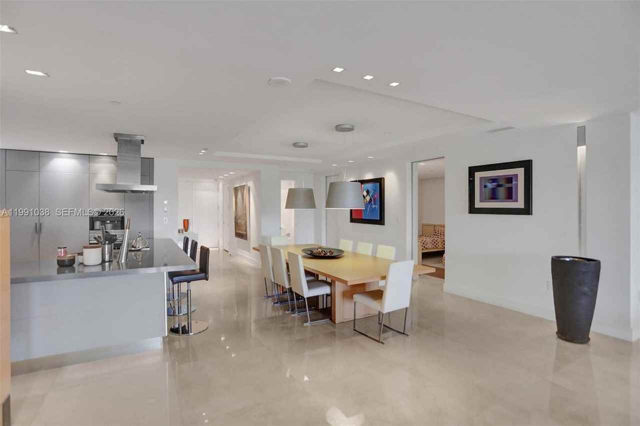 3535 Hiawatha Ave #405 - Photo 6 of 50