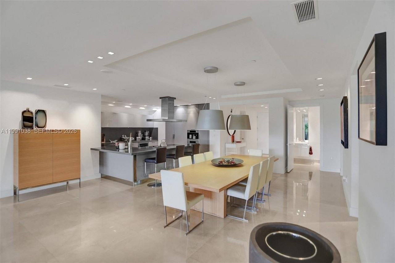 3535 Hiawatha Ave #405 - Photo 7 of 50