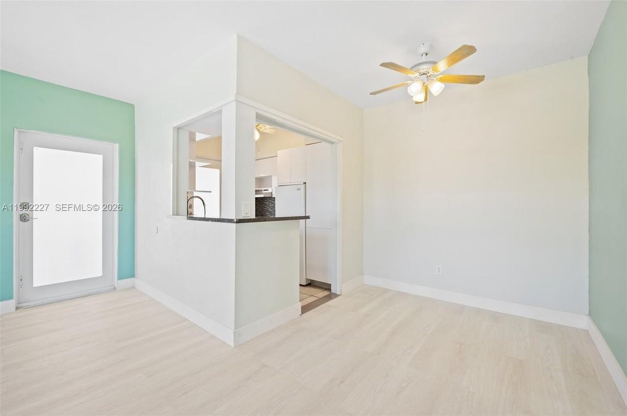 7315 Byron Ave #10 - Photo 6 of 27