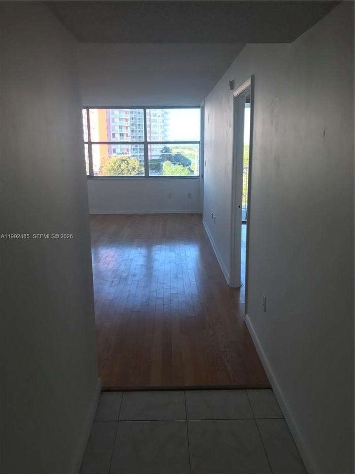 1200 Ne Miami Gardens Dr #504W - Photo 3 of 7