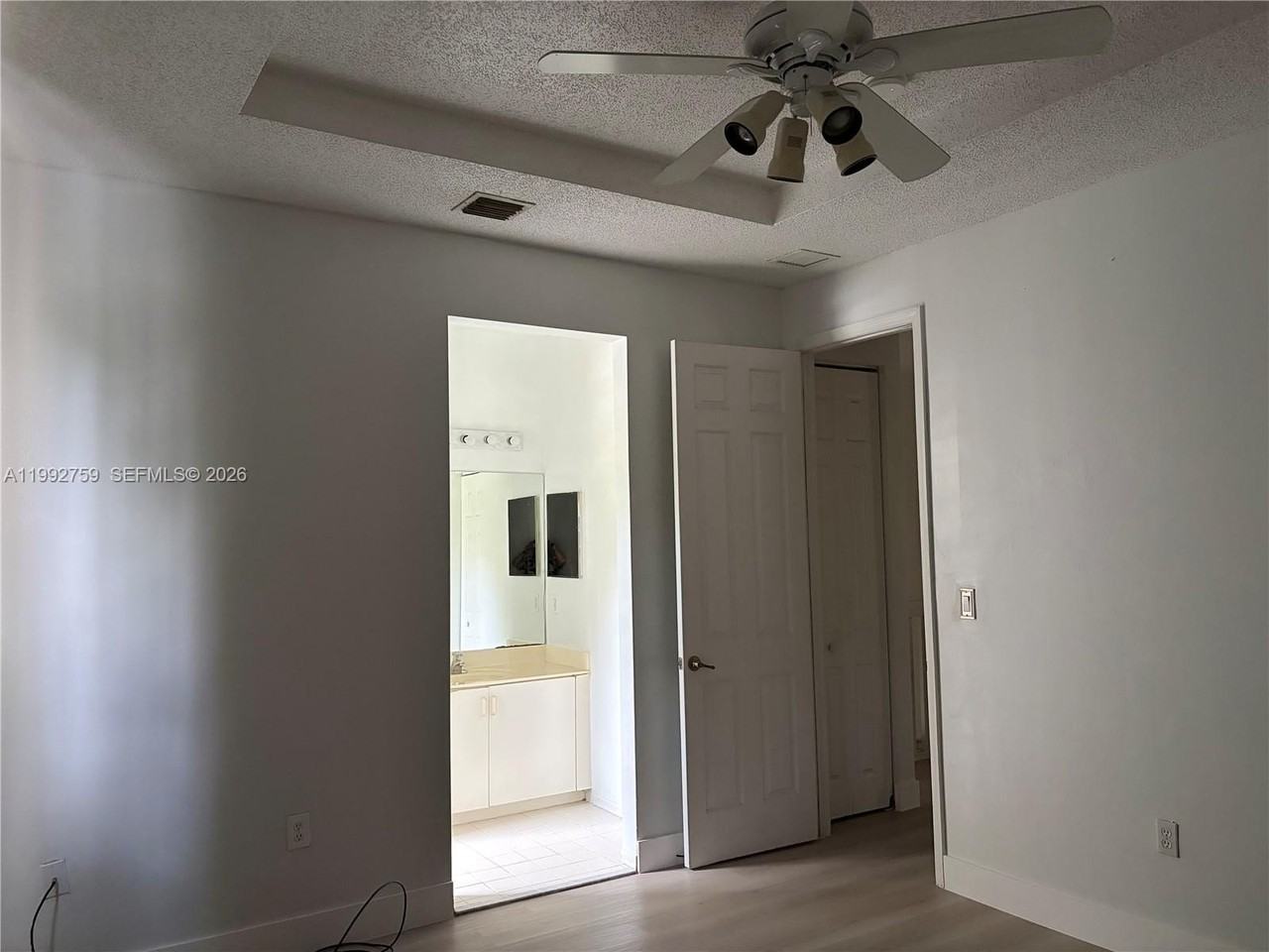 2281 Ne 42nd Ave #2281 - Photo 7 of 42