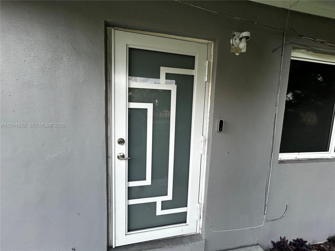 3411 Nw 1st St - Photo 5 of 23