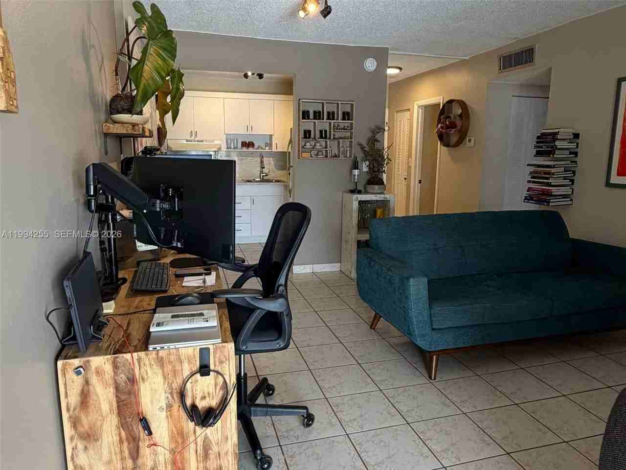 3640 Nw 9th St #505 - Photo 2 of 15