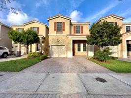 featured image of 649 Ne 191st St