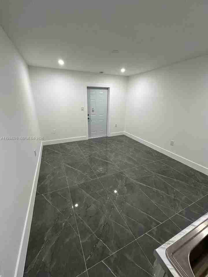 10825 Sw 145th Pl #2 - Photo 3 of 6