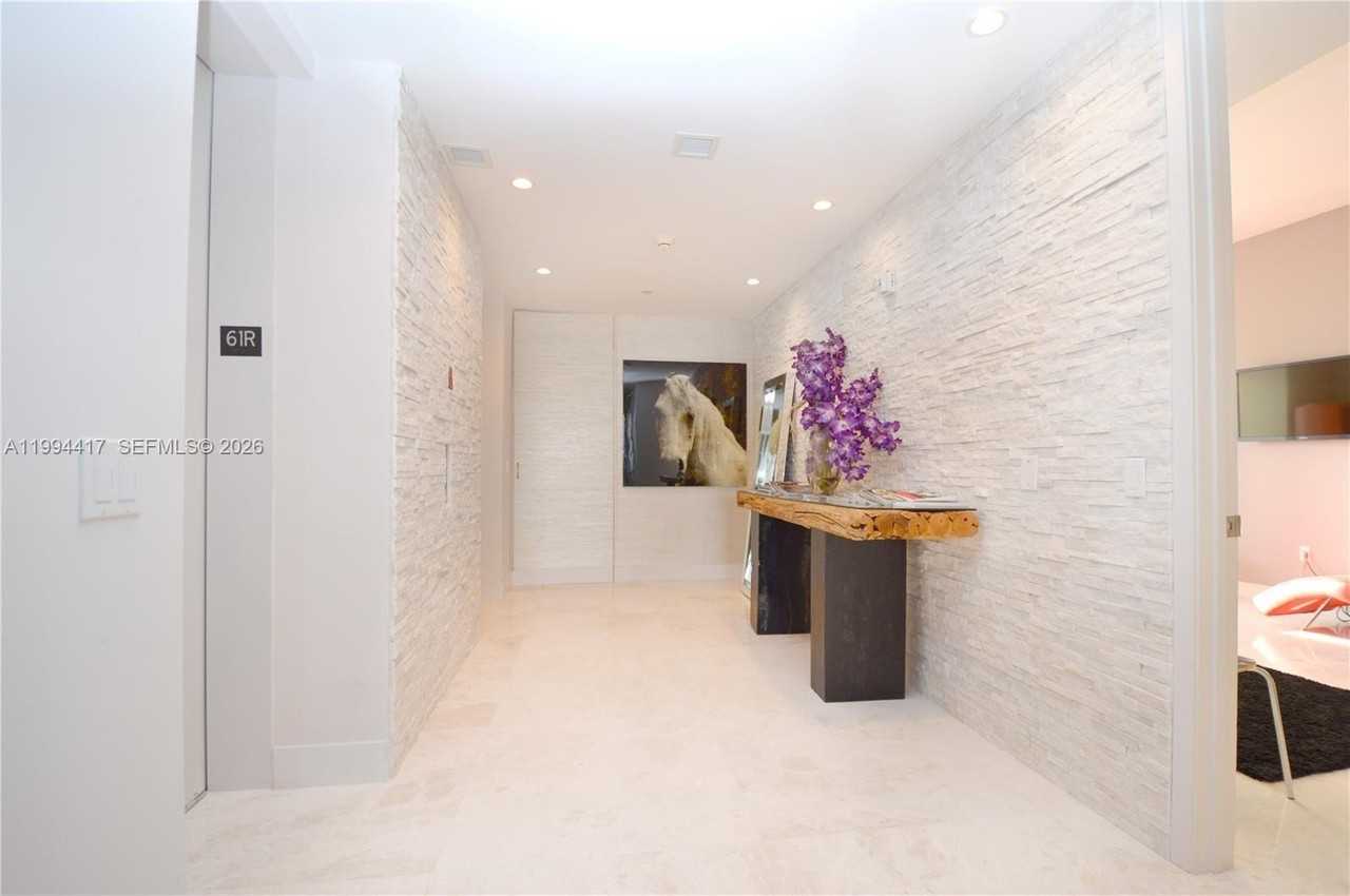 1100 Biscayne Blvd #6104 - Photo 4 of 37