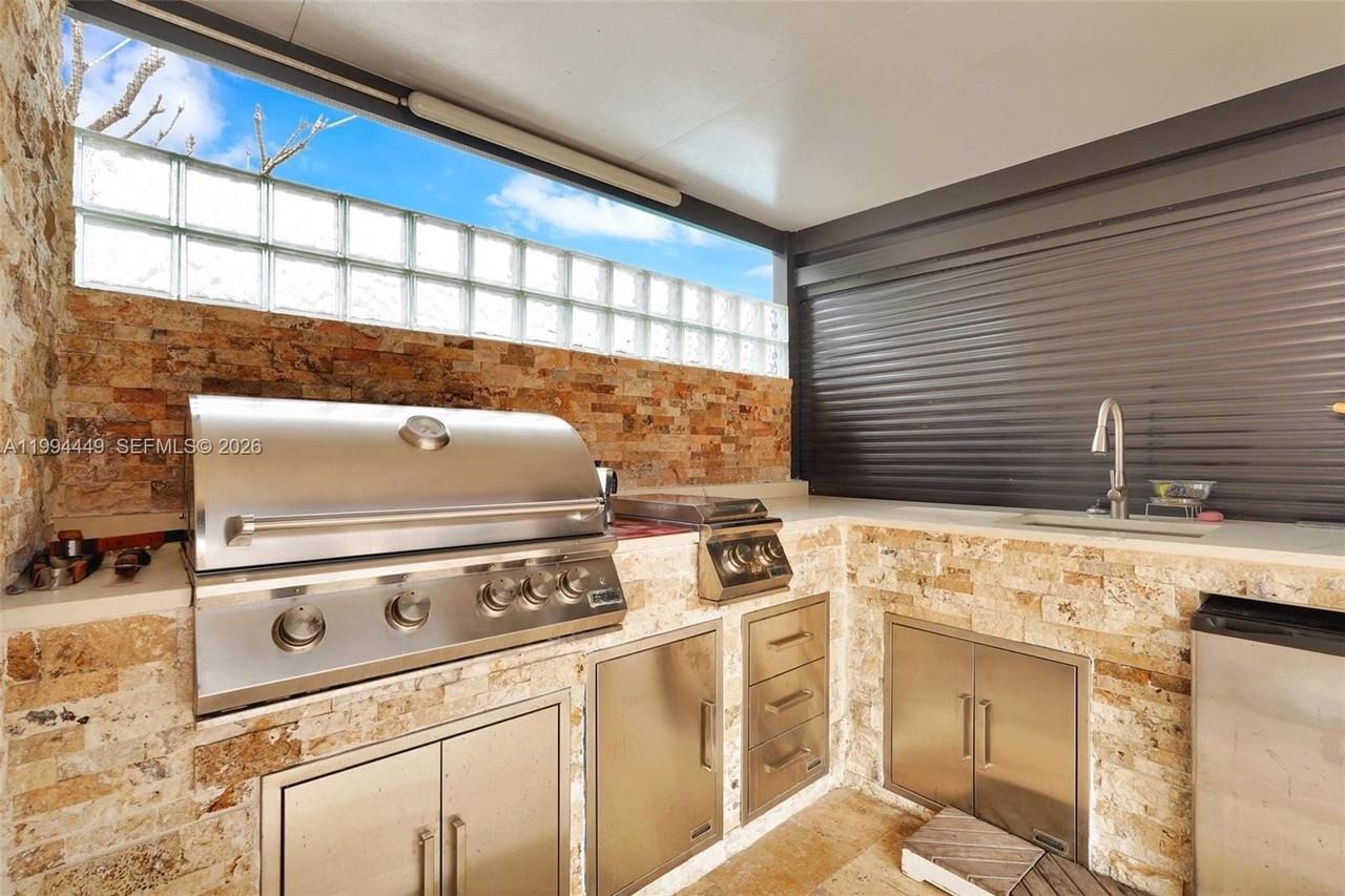 4225 Sw 133rd Ct - Photo 4 of 50