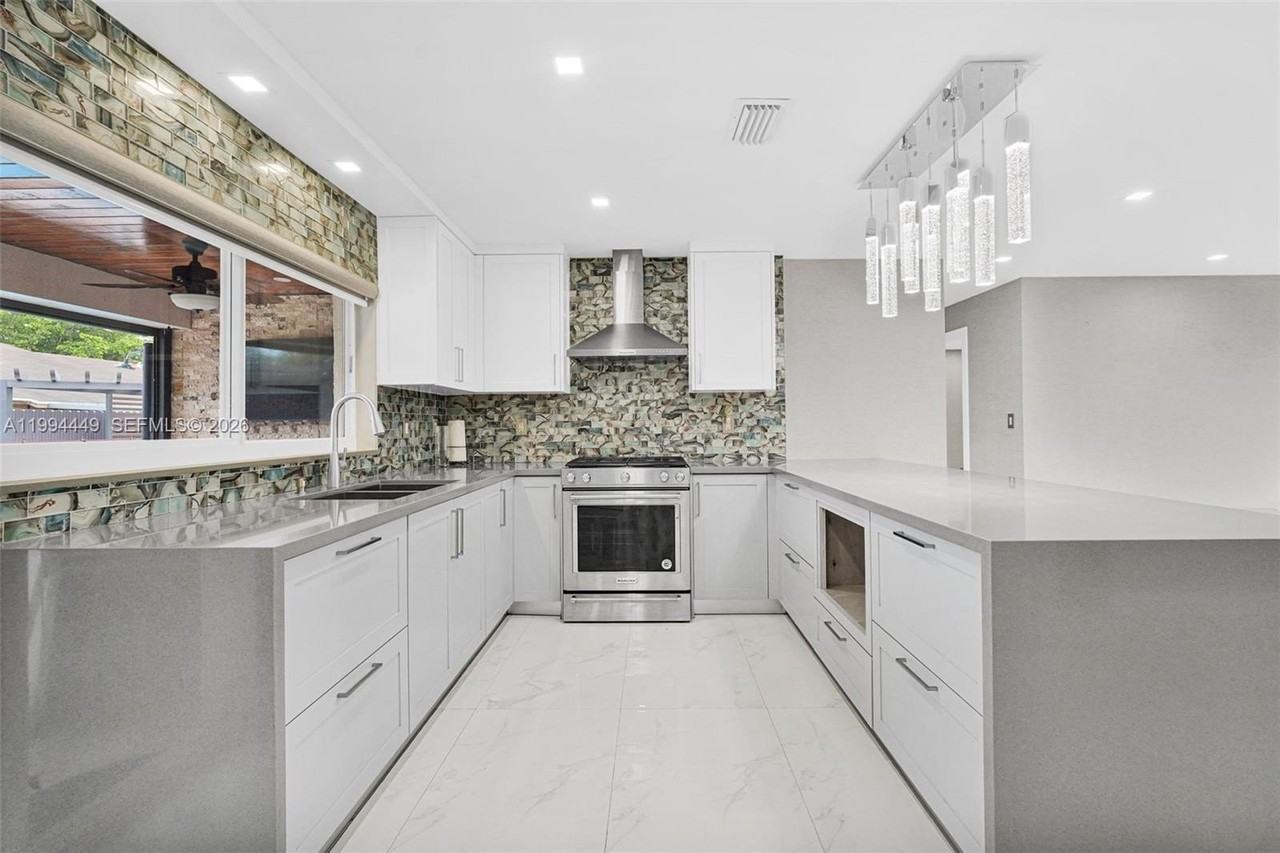 4225 Sw 133rd Ct - Photo 6 of 50