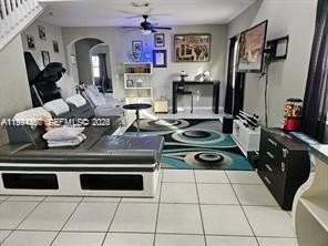 165 Ne 32nd Ter - Photo 5 of 21