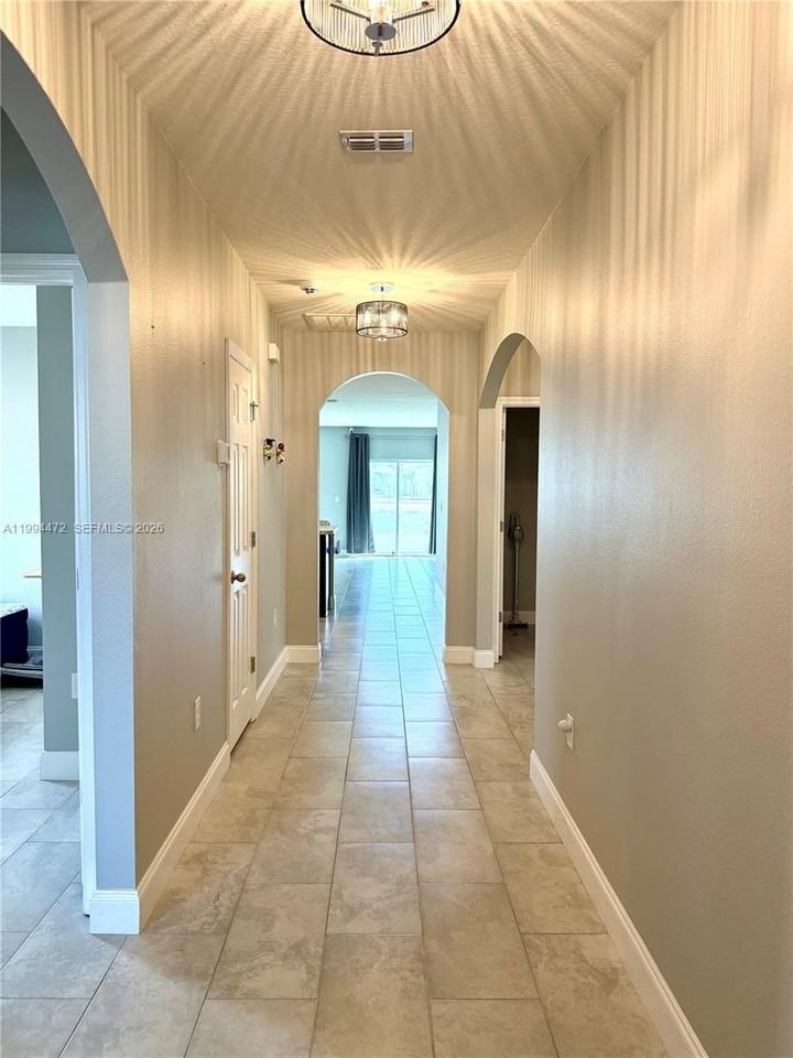 8649 Cobblestone Dr #8649 - Photo 4 of 12