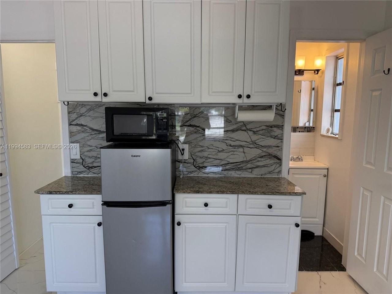 1230 North Dr - Photo 5 of 12