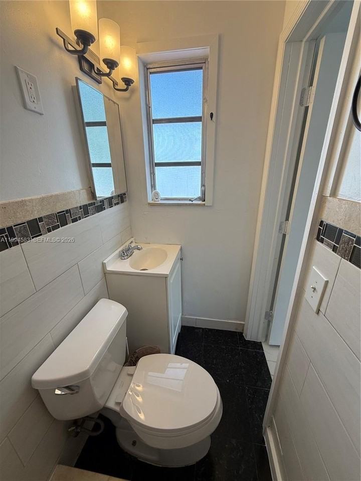 1230 North Dr - Photo 6 of 12