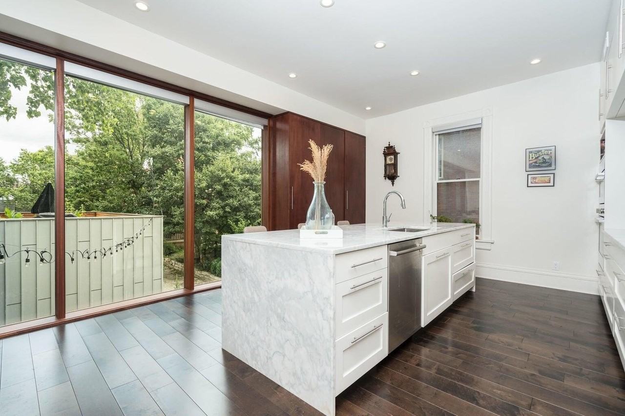 1730 N Franklin Pl - Photo 4 of 19