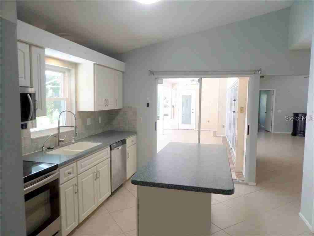 3601 Garden Lakes Clenet - Photo 7 of 36