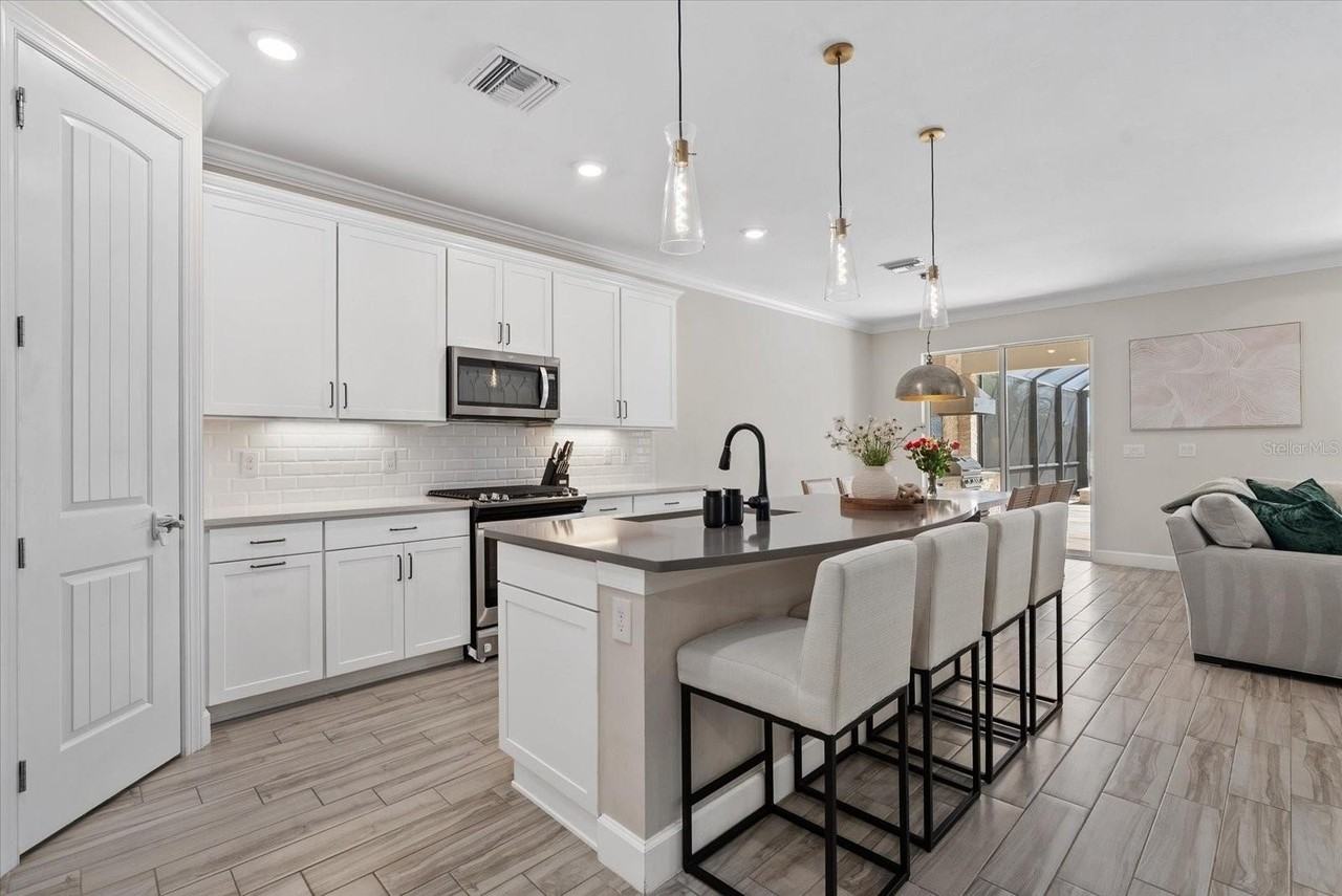 3242 Anchor Bay Trl - Photo 5 of 50